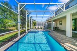Spacious 8Bd Retreat with Private Pool near Disney - Image 2