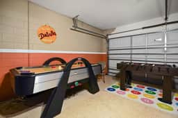 4BR Villa Private Pool and Game Room near Disney - Image 3