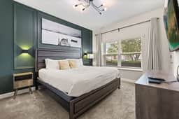 4BR Luxury Retreat in Champions Gate, Near Disney - Image 4