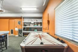 3BR Villa • Game Room, Fireplace • In Reno - Image 2