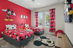 7BR Lakeview Villa + Heated Pool | 15min to Disney - Image 2