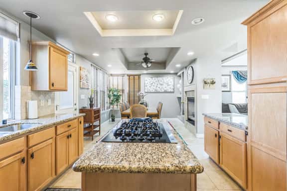 3BR Villa • Game Room, Fireplace • In Reno - Image 1
