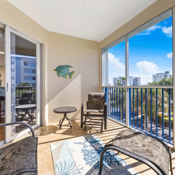 3BR New Smyrna Condo, Balcony & Resort Pools - Image 1