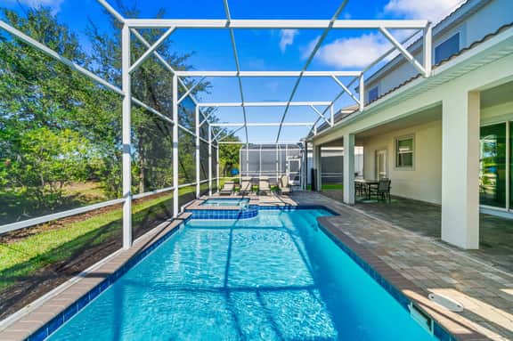 Spacious 8Bd Retreat with Private Pool near Disney - Image 2