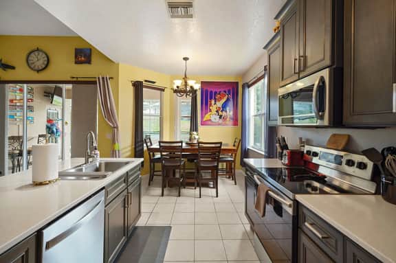 4BR Villa Private Pool and Game Room near Disney - Image 5