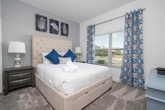 Storey Lake 5BR Villa • Private Pool • Sleeps 10 - Image 5