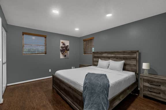 Relaxing 3BR Getaway with Private Pool - Image 4