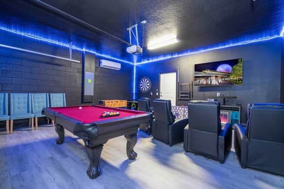 6BR Disney Villa, Private Pool & Home Theater - Image 2