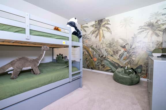 6BR Disney Villa, Private Pool & Home Theater - Image 5