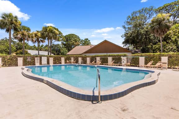 Cozy 2BR Condo Near Beach & Ponce Inlet - Image 2