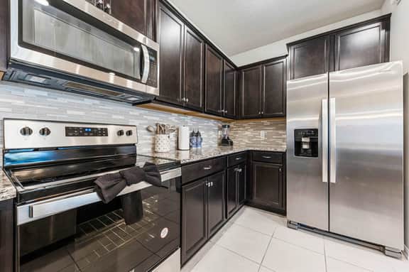 Luxury 5BR Home | Private Pool Retreat - Image 4
