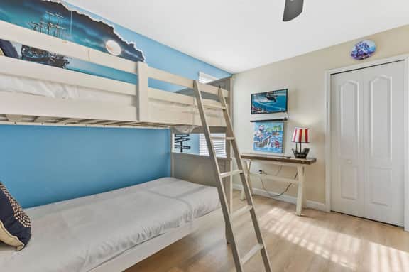 Immaculate 7-BR Family Home w/ Private Pool - Image 4
