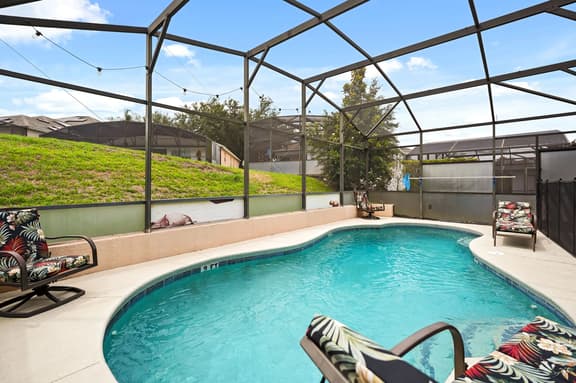 4BR Villa Private Pool and Game Room near Disney - Image 1