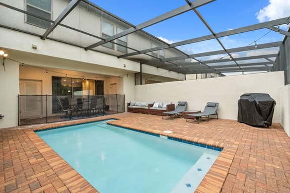 5BR Disney Retreat w Private Pool & Resort - Image 1