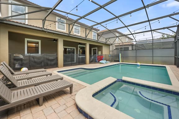 6BR Villa: Pool, Hot Tub & Game Room – Near Disney - Image 1